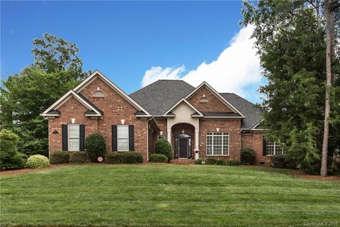 Previously sold for $443,000
