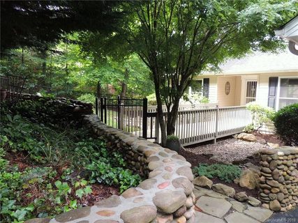 8 Silver Springs Drive