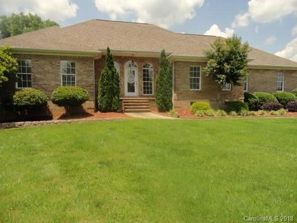 105 Thistle Court