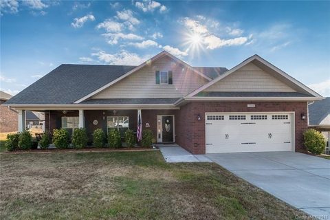 Previously sold for $281,500