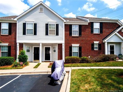 957 Heritage Parkway sold townhome in Sheffield, Fort Mill, SC
