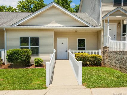 709 Villas Court 31 sold townhome in Villas At Cedar Hill, Asheville, NC