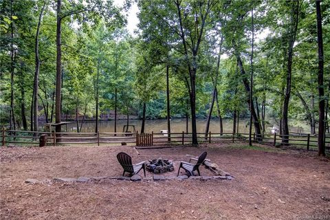 113 Leeward Lane 10 sold home in Yeoman Shores, Mooresville, NC