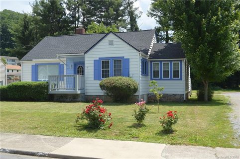 141 Hazelwood Avenue 9 sold home in Brookwood Place, Waynesville, NC