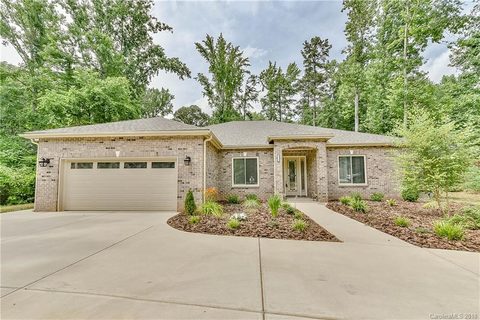 322 Hollice Place