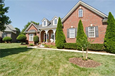 3056 Patrick Place Circle