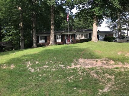 1816 Echo Lane