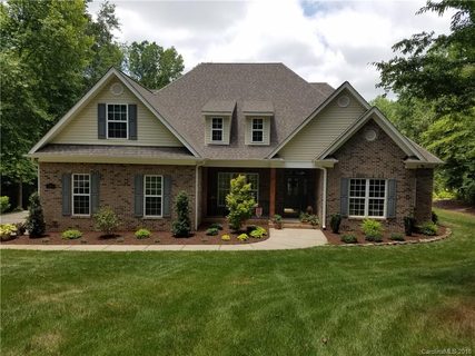 1913 Holly Bluff Court sold home in THE HYLANDS, York, SC