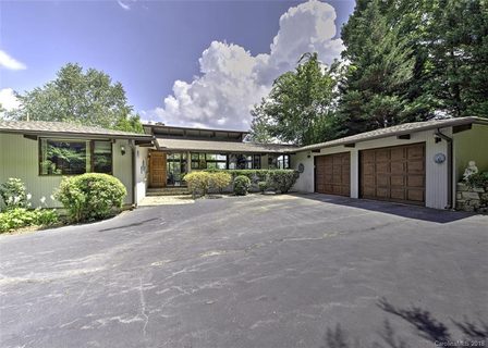 166 Alta Circle sold home in Echo Lake, Laurel Park, NC