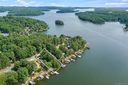216 N Shoreline Drive 25 sold home in New London, SC