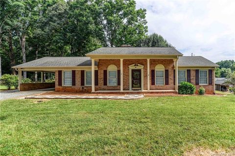 166 Orchard Lane sold home in Orchard Acres, Statesville, NC