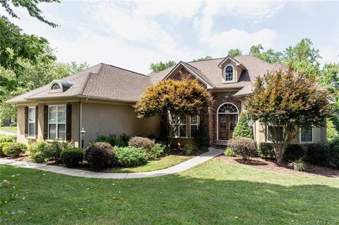6118 Mosswood Court