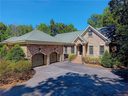 1056 Greylyn Drive sold home in Matthews, SC