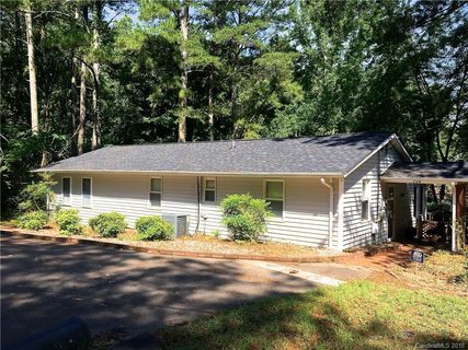 724 Lake Head Road