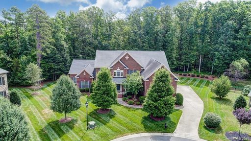 114 Topsail Court sold home in Lake Forest Preserve, Weddington, NC