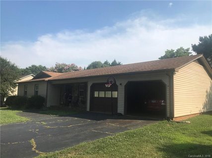 2995 Wonderland Lane