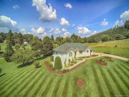 63 Pondview Drive sold home in Summerset, Clyde, NC