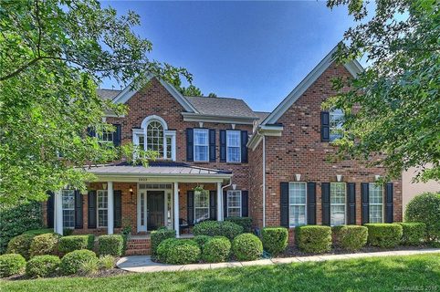 2822 Bridle Brook Way