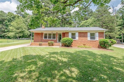 1506 Northwoods Drive sold home in Northwoods, Kings Mountain, NC