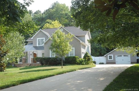 435 Bonaventure Drive