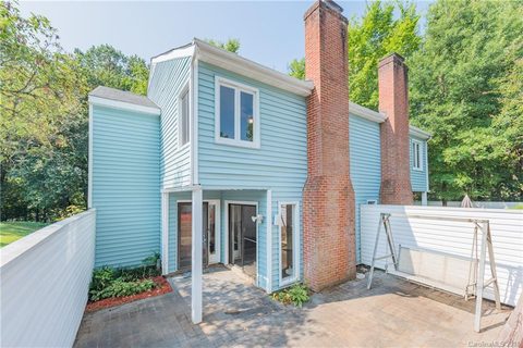 1612 Renard Ridge Road
