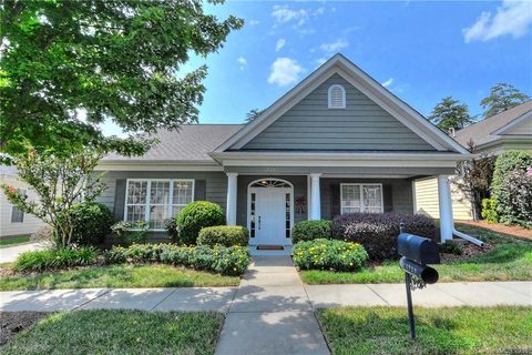 13232 Old Compton Court sold home in The Cottages, Pineville, NC
