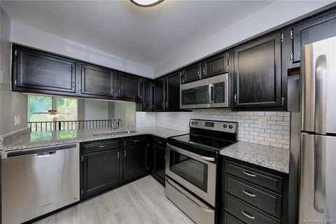 7320 Pebblestone Drive C sold home in Waterford Twn Homes, Charlotte, NC
