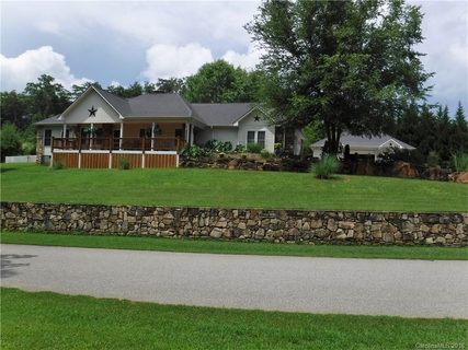 322 Flat Branch Trail sold home in Hemlock Crossing, Mill Spring, NC