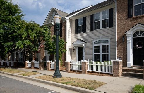 824 Dillard Road 114 sold home in Manchester, Rock Hill, SC