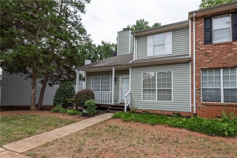 8150 Circle Tree Lane sold townhome in Crestview, Charlotte, NC