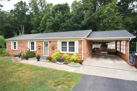 2428 Side Lane sold home in Country Side Estates, Conover, NC