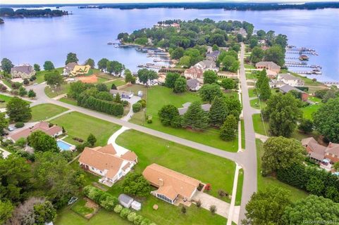 21236 Lakeview Circle 5