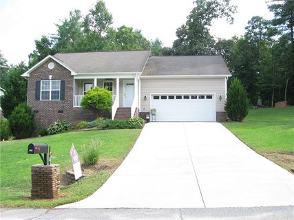 118 Heritage Creek Drive sold home in Heritage Creek, Hickory, NC