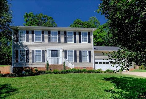 6077 Gold Creek Estate Drive sold home in Gold Creek Estates, Hickory, NC
