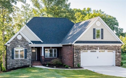 5143 Meadow Park Lane 91 sold home in Abernethy Park, Hickory, NC