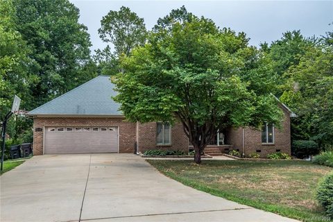 8178 Camelia Lane sold home in Willow Cove, Denver, NC