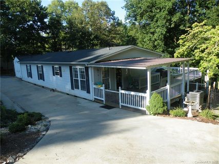 1727 Gaither Road