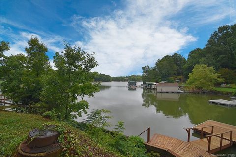 Previously sold for $490,000