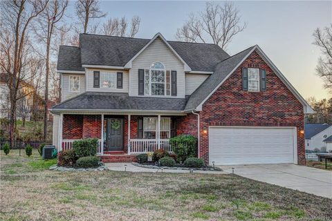 915 Circle Drive