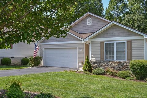 221 Highland Golf Drive
