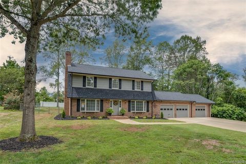315 Knollwood Drive