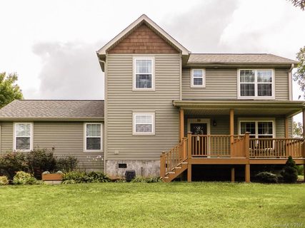 39 Heather Mist Drive sold home in The Meadows at Flat Creek, Weaverville, NC