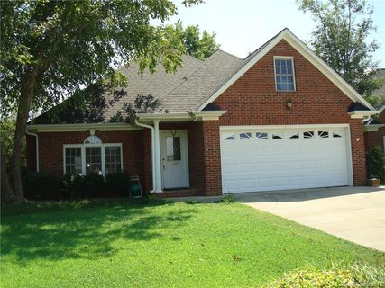 2328 Pinefield Court sold home in Waterford Place, Gastonia, NC