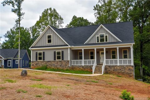 Previously sold for $428,500