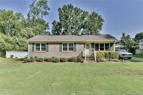 1449 Greenwood Lane 8