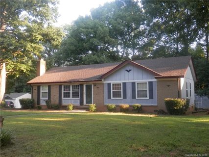 8701 Deerwood Road sold home in Deerwood, Charlotte, NC