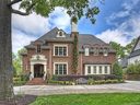 828 Huntington Park Drive sold home in Charlotte, SC