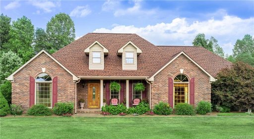 263 Seven Springs Loop