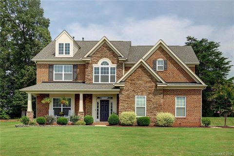 138 Gleniris Trail