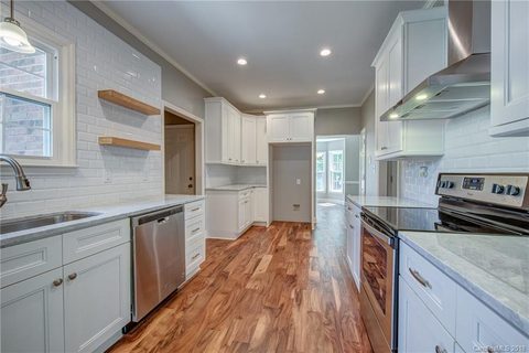 2895 Colony Woods Drive